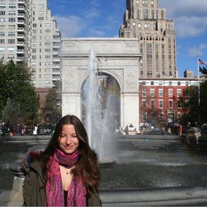 Meet your Posher, Ana